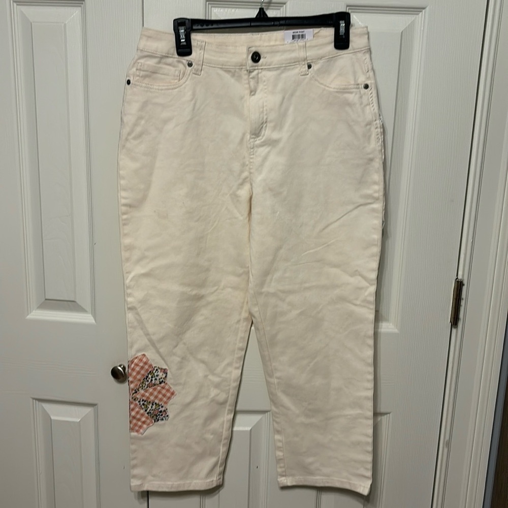 Style & Co Floral Patch Petite Mom Jean